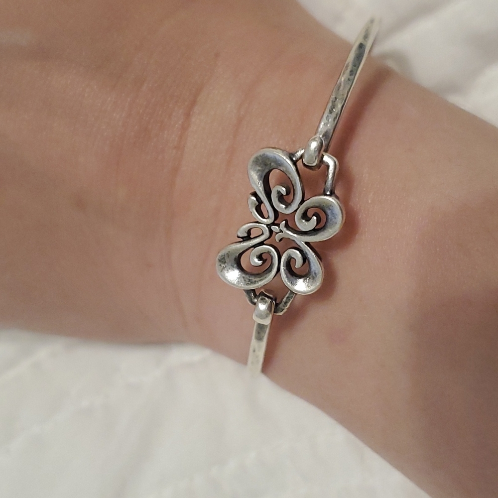 Retired James Avery butterfly bracelet